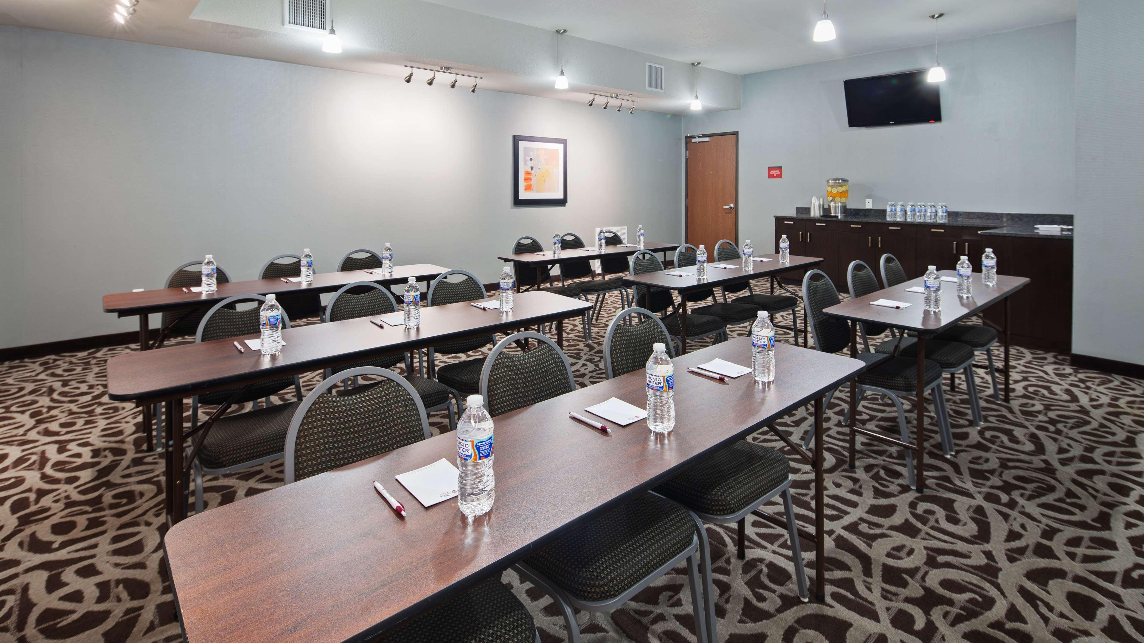 Best Western Plus Austin Airport Inn & Suites Exterior foto